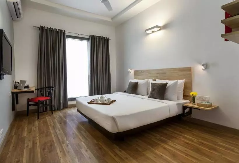 Fotos del hotel Oyo Townhouse 016 International Airport:  25