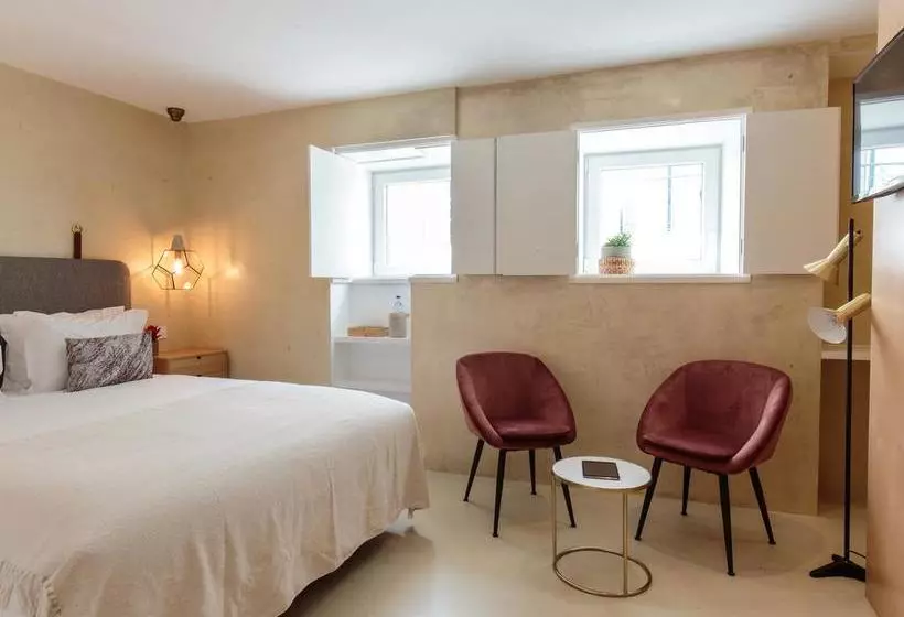 Dear Lisbon – Living House