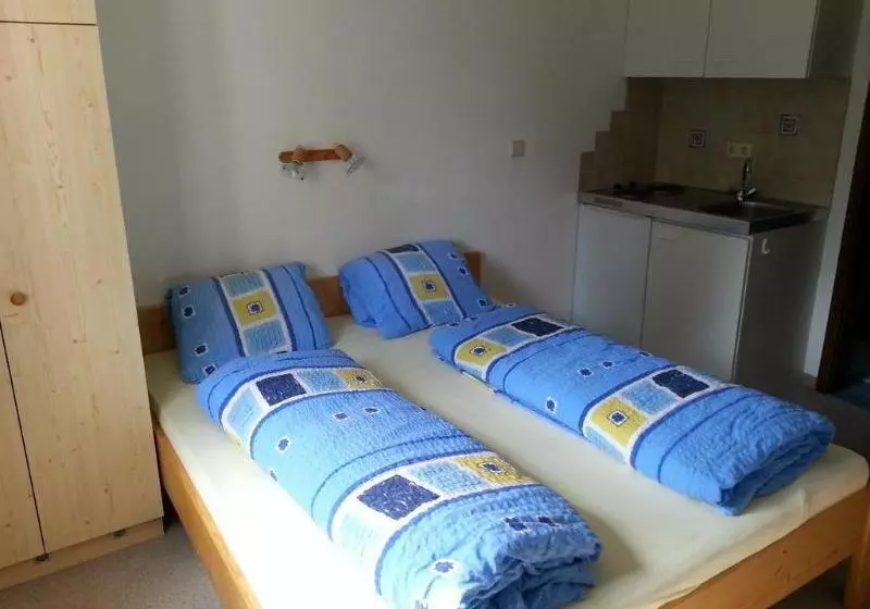 Fotos del hotel Fichtenblockhütte:  11