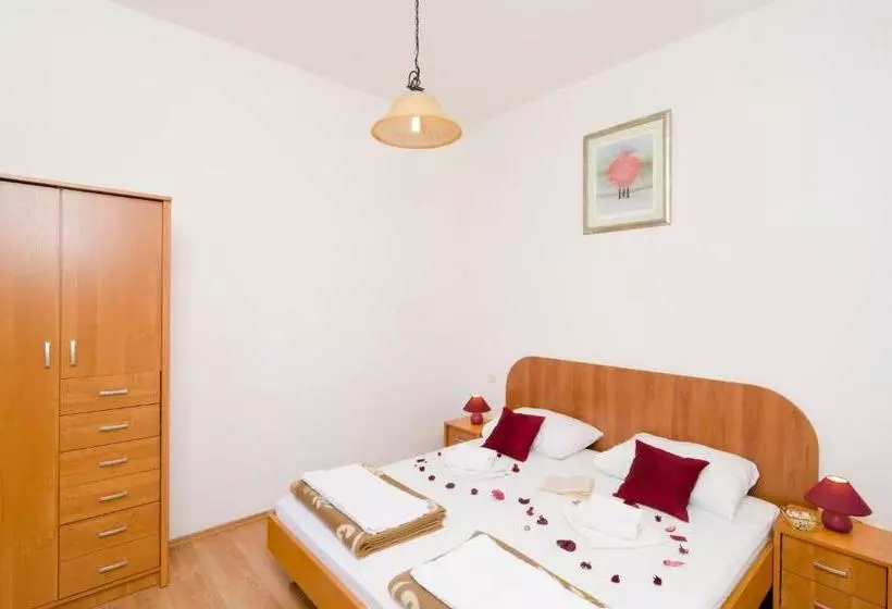 Fotos del hotel Apartments Senjo:  13