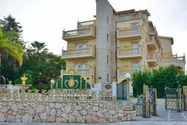 Hellenia Yachting Hotel & Spa