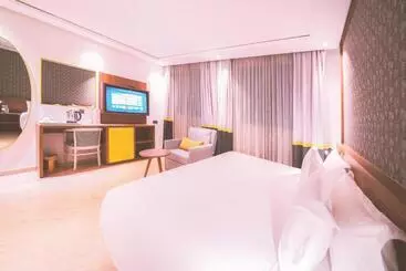 Oum Palace Hotel & Spa