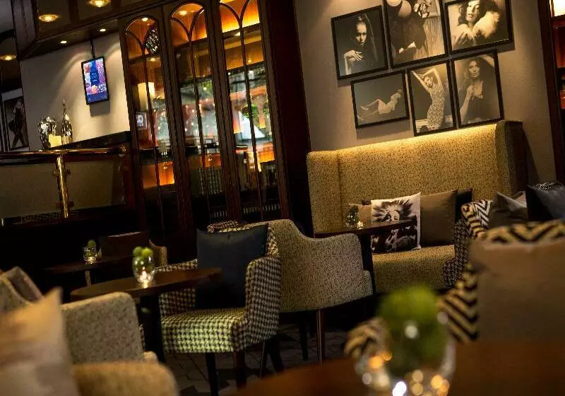 Fotos del hotel Renaissance Duesseldorf:  8