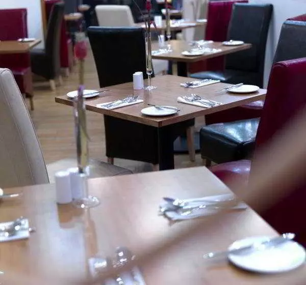 Fotos del hotel The Royal Angus Hotel:  9