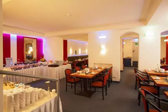 Fotos del hotel Centro Hotel Royal:  18