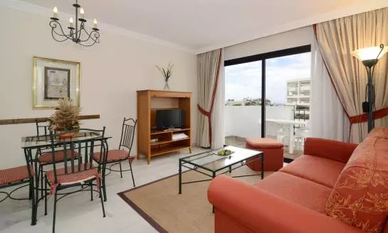 Fotos del hotel Club Jardines del Puerto:  8