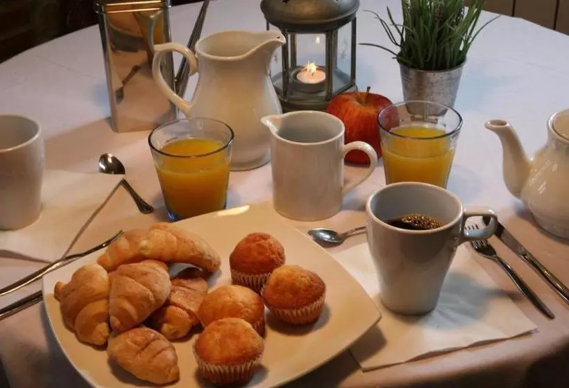 Fotos del hotel Hospederia Santillana:  12