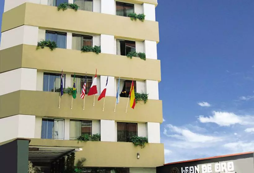 Leon De Oro Inn & Suites