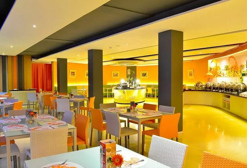 Fotos del hotel Harris Resort Kuta Beach:  4