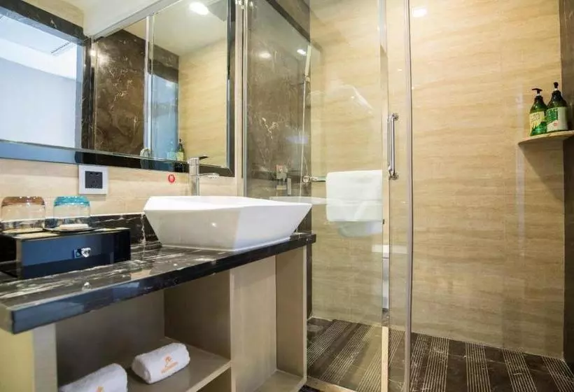 Fotos del hotel Rongjin:  6