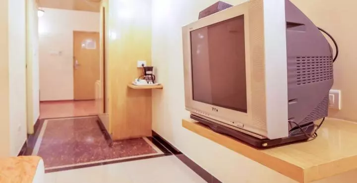 Fotos del hotel Aj International:  22