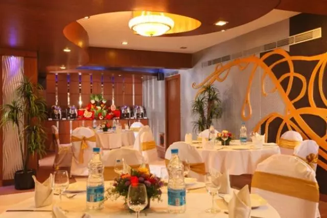 Fotos del hotel Krishinton Suites:  8