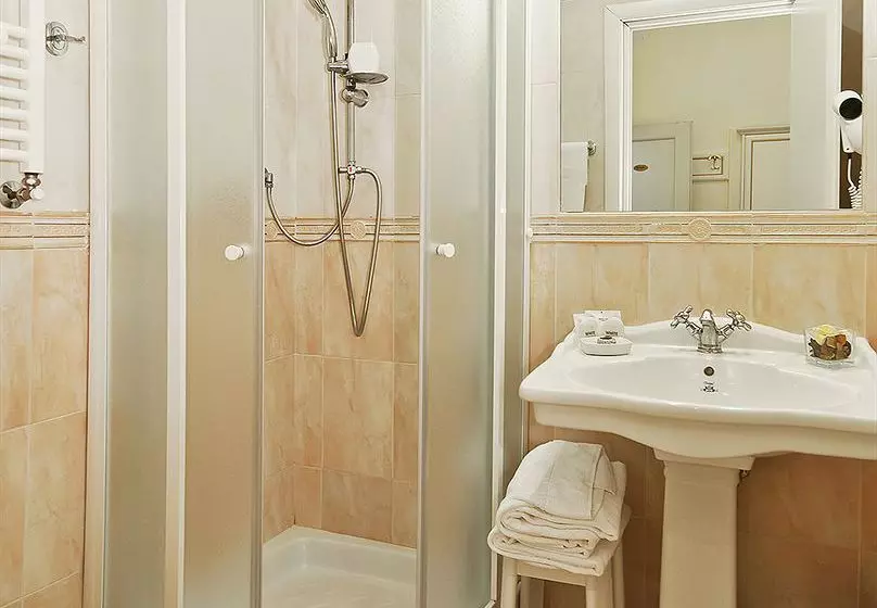 Fotos del hotel Domus Via Veneto:  5