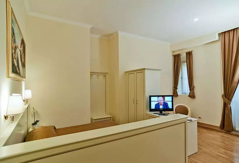 Fotos del hotel Domus Via Veneto:  13