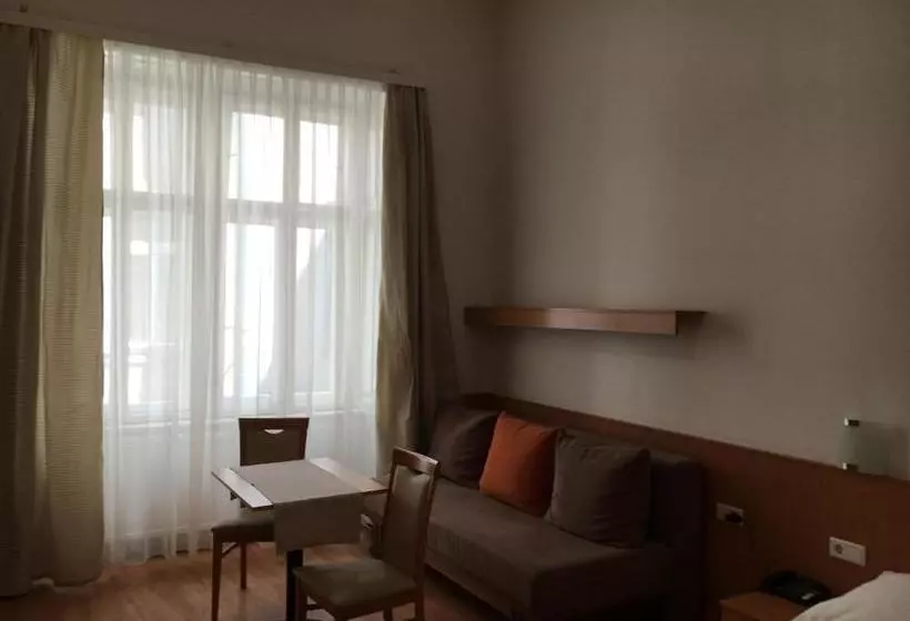 Fotos del hotel Pension Anifalstaff:  25