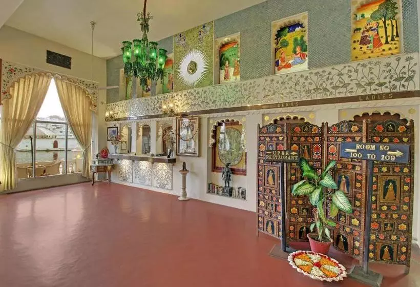 Fotos del hotel Lake Pichola Hotel:  3