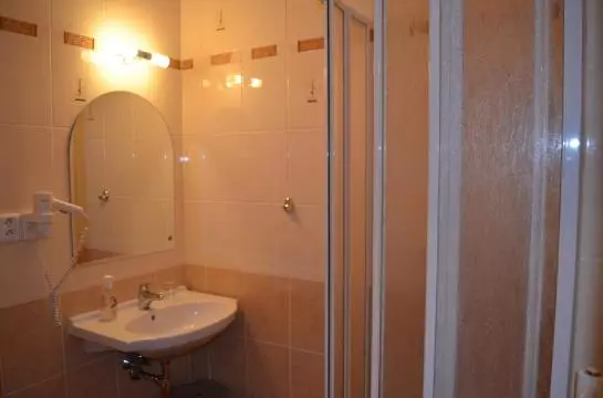 Fotos del hotel Inturprag:  11