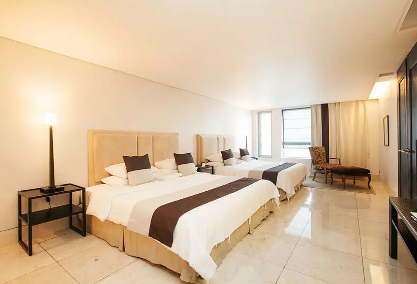 Fotos del hotel The Baume Couture Boutique Hotel:  21