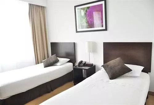 Fotos del hotel Hotel Innova 68:  19