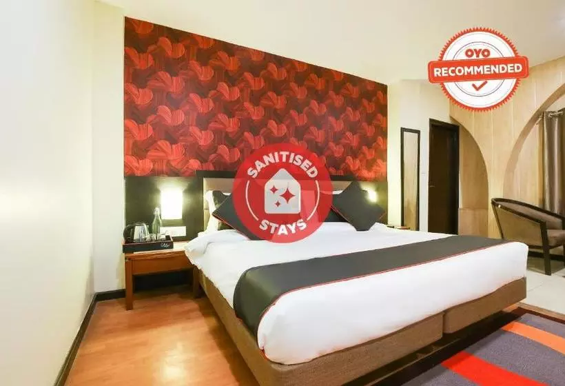 Collection O 50200 Presidency Inn Hazratganj