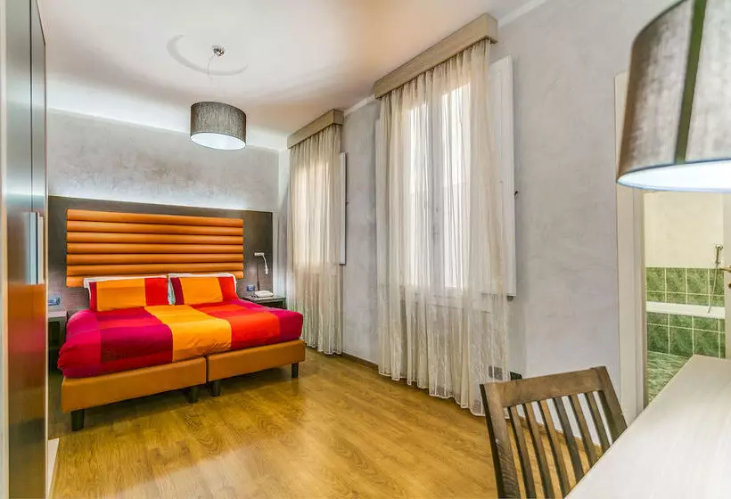 Fotos del hotel Curtatone:  18