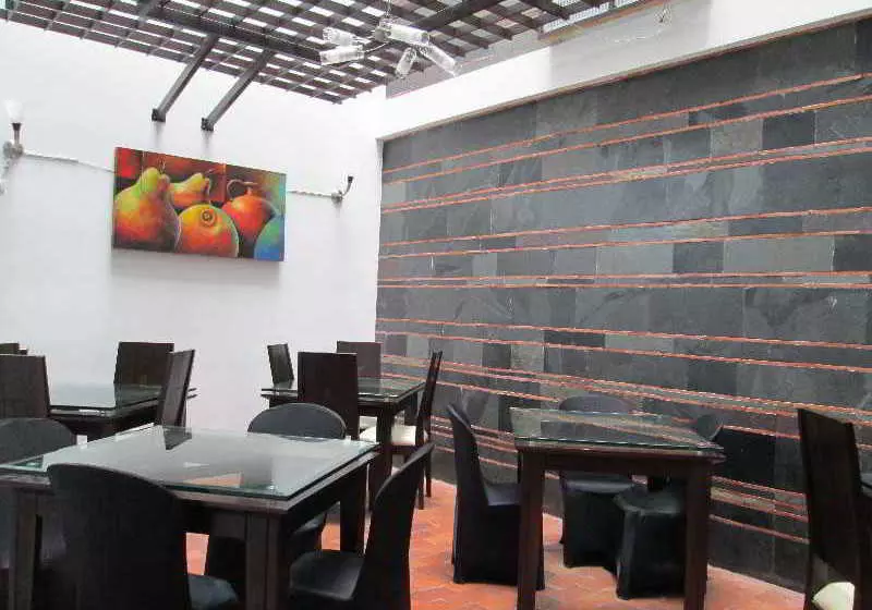 Fotos del hotel Emporium:  6