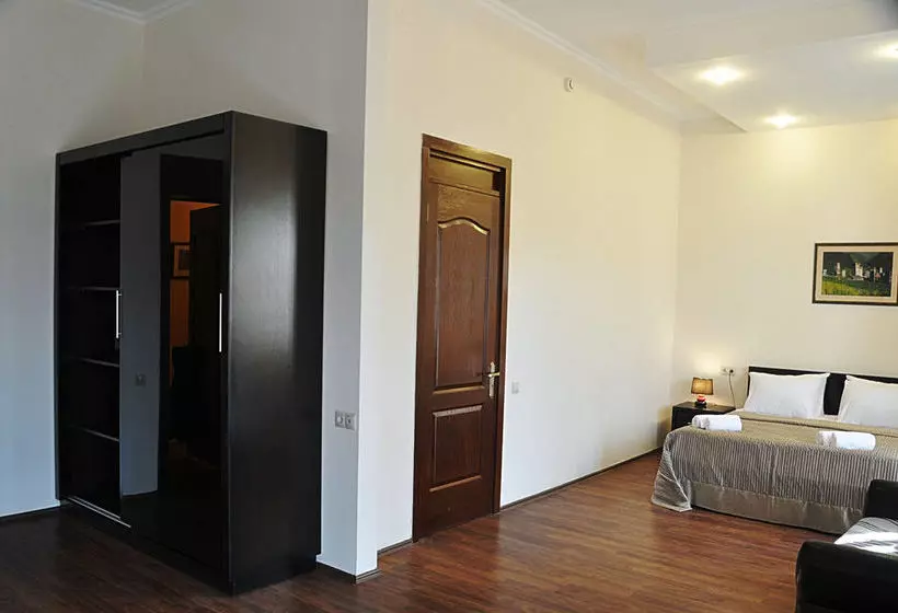 Fotos del hotel At Metro:  20