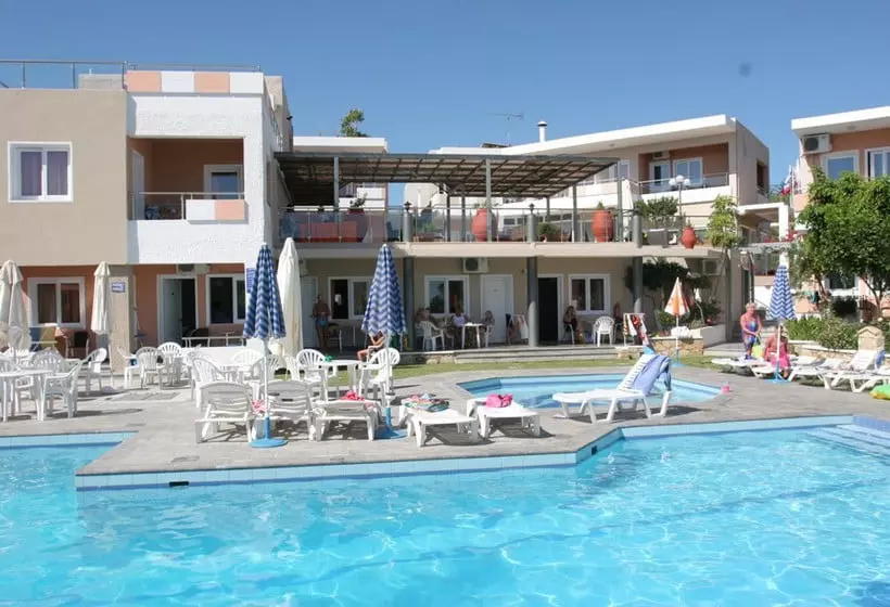 Fotos del hotel Koukouras & Lia Apartments:  13