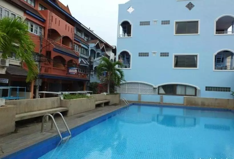 Royal Beach Guest House