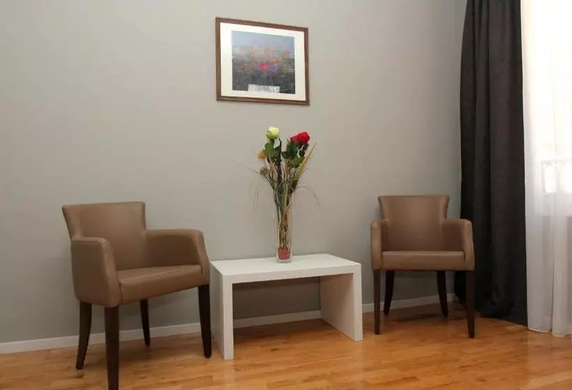 Fotos del hotel Villa Milas:  2