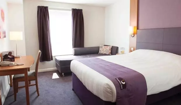 Fotos del hotel Premier Inn Edinburgh City Centre:  2