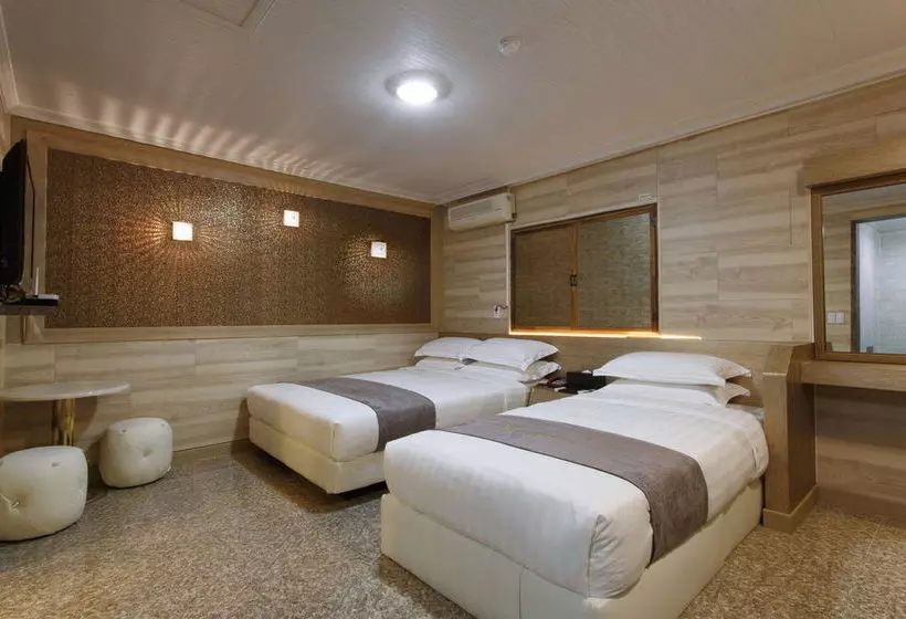 Fotos del hotel I.y:  23