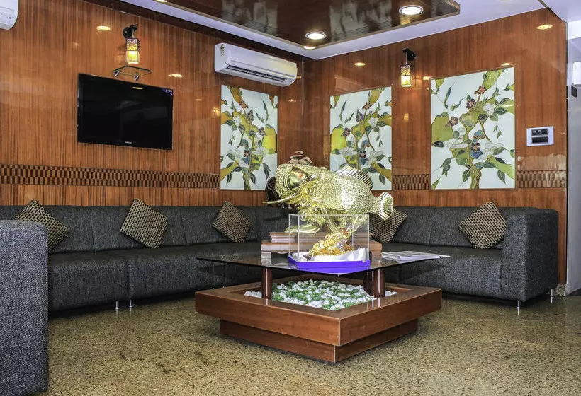 Fotos del hotel Treebo Saravana Boutique Inn:  14