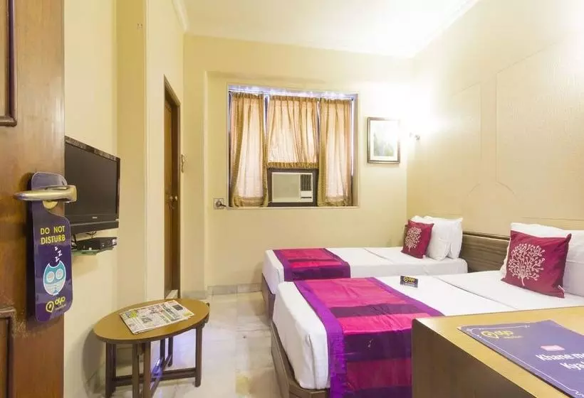Fotos del hotel Oyo Premium Sion Railway Station:  15