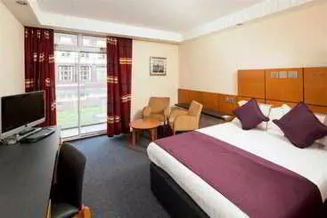 Mercure Leeds Parkway