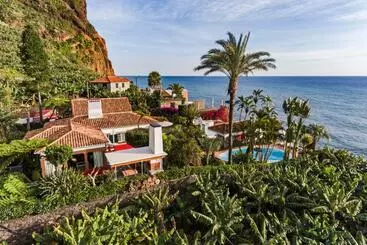Ourmadeira   Villa Do Mar I, Secluded - Arco da Calheta