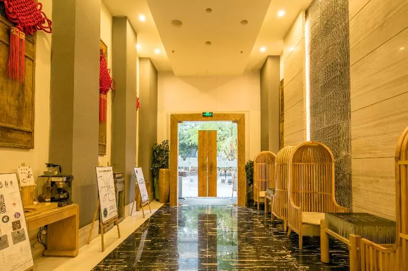 Theme Hotels & Resorts