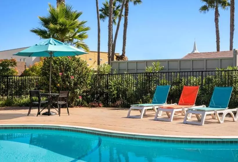 Fotos del hotel Howard Johnson By Wyndham San Diego State University Area:  12