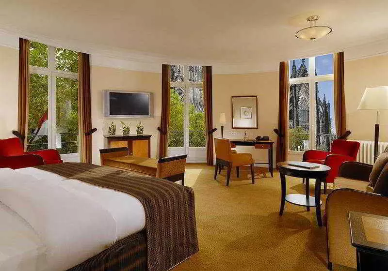 Fotos del hotel Althoff Dom Hotel Köln:  8