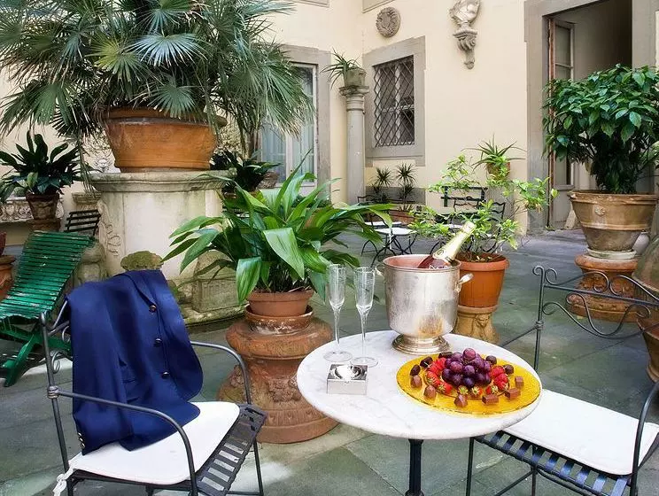 Fotos del hotel Palazzo Magnani Feroni:  3