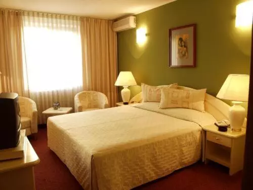 Fotos del hotel Hotel Bulevard:  6