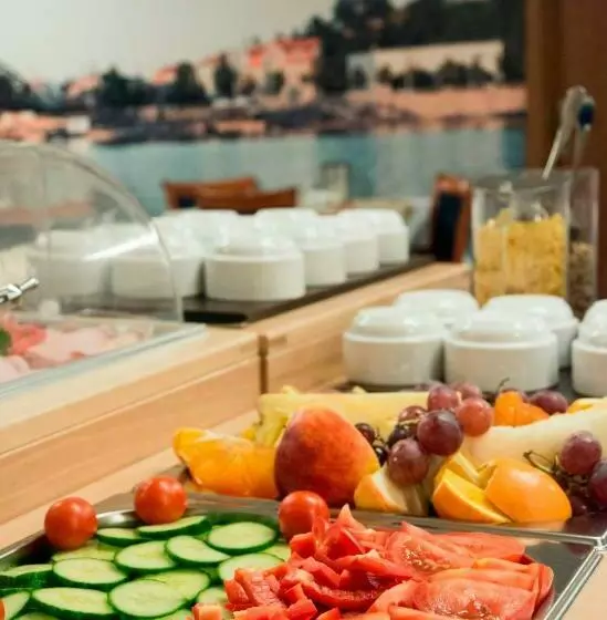 Fotos del hotel Inos:  9