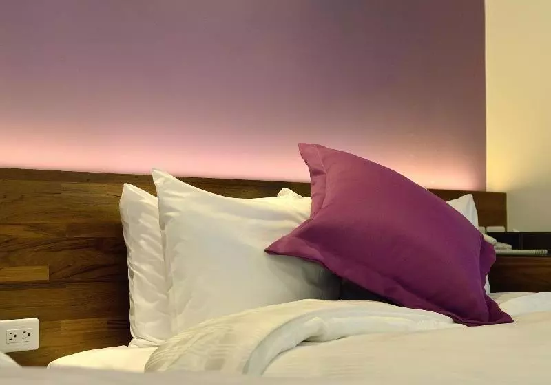 Fotos del hotel J Resort:  9