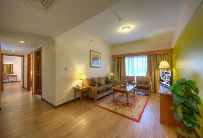 Fotos del hotel Fortune Grand  Apartments:  13