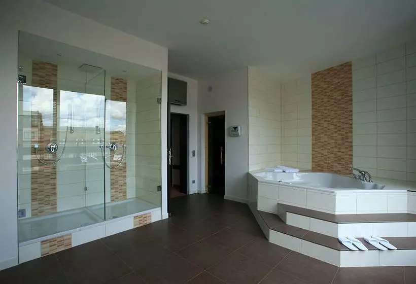 Fotos del hotel Ivbergs  Berlin Messe:  11