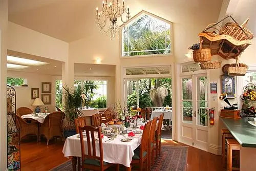 Fotos del hotel Peace And Plenty Inn:  2