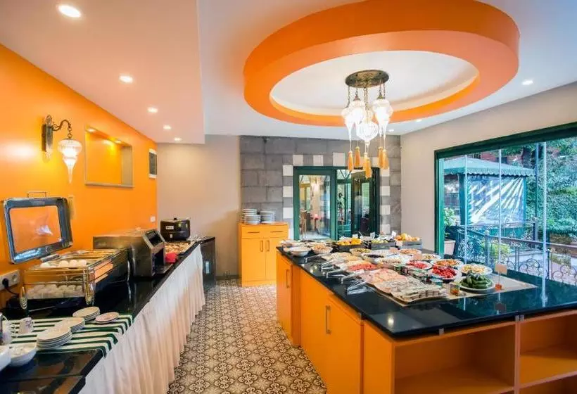 Fotos del hotel Rose Garden Suites:  3