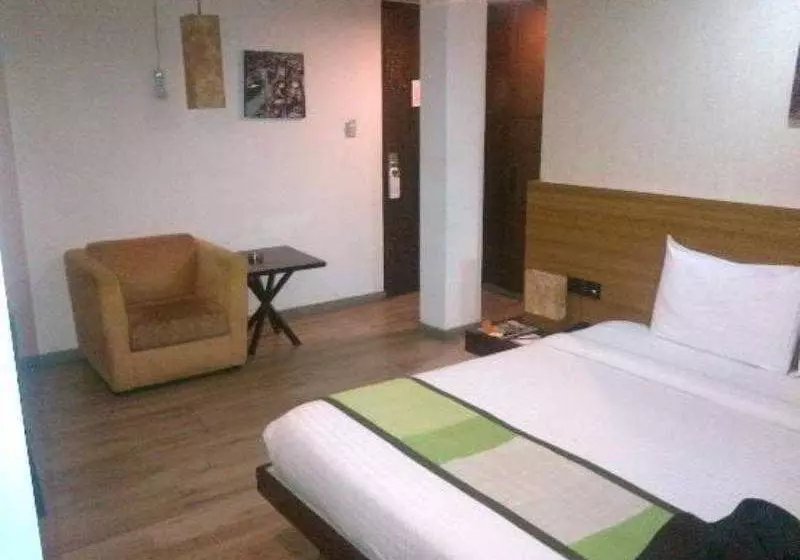 Fotos del hotel Treebo Tryst F One Park Front:  8