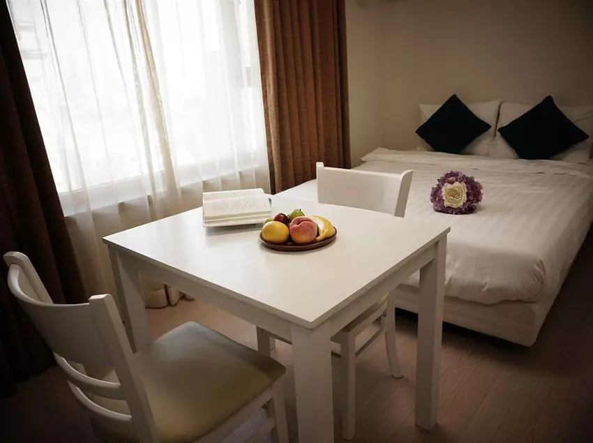 Fotos del hotel Lexvill Residence:  6