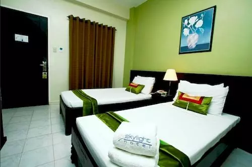 Fotos del hotel Reddoorz Plus Near Mendoza Park:  10